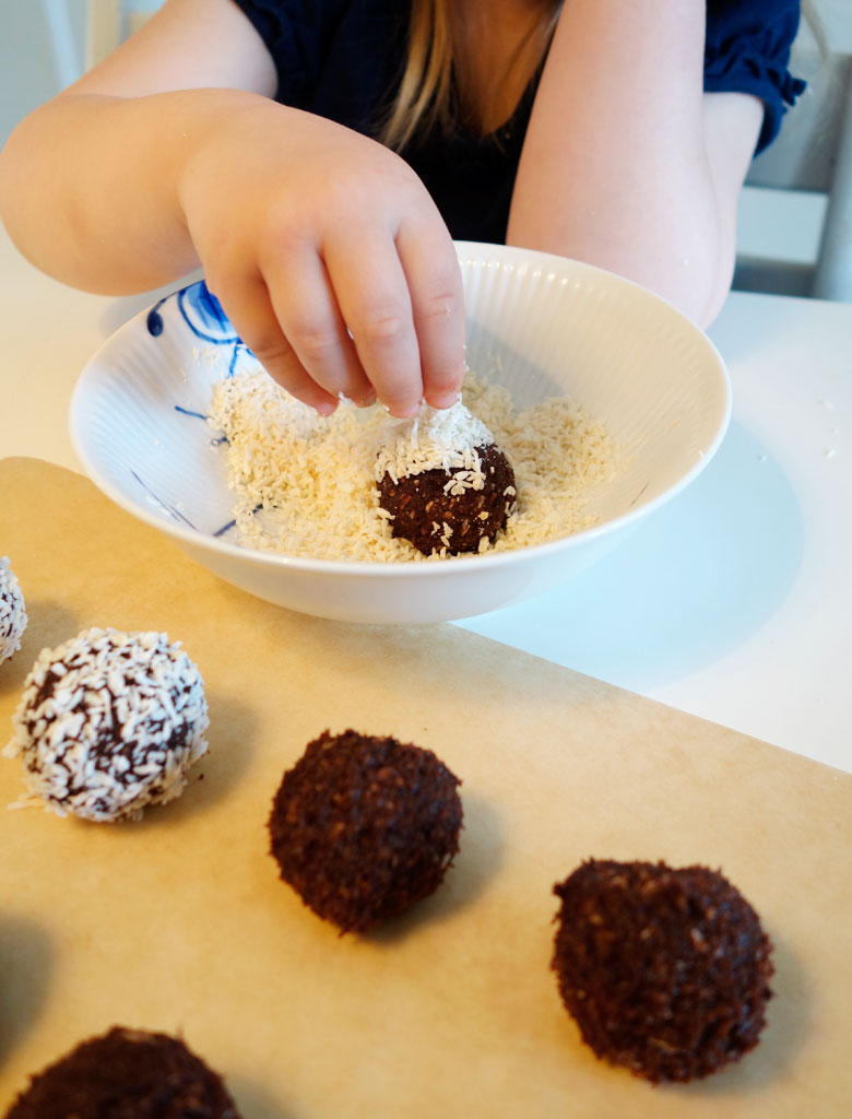 Healthy Orange Chocolate Truffles