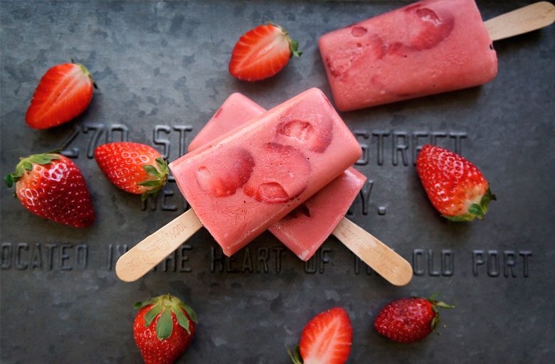 Mango & strawberry popsicles