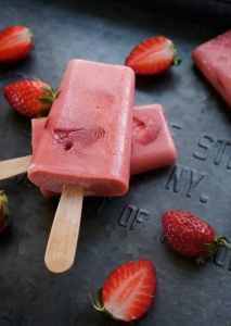 Mango & strawberry popsicles