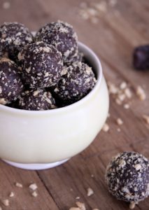 'Snickers' Energy Bites